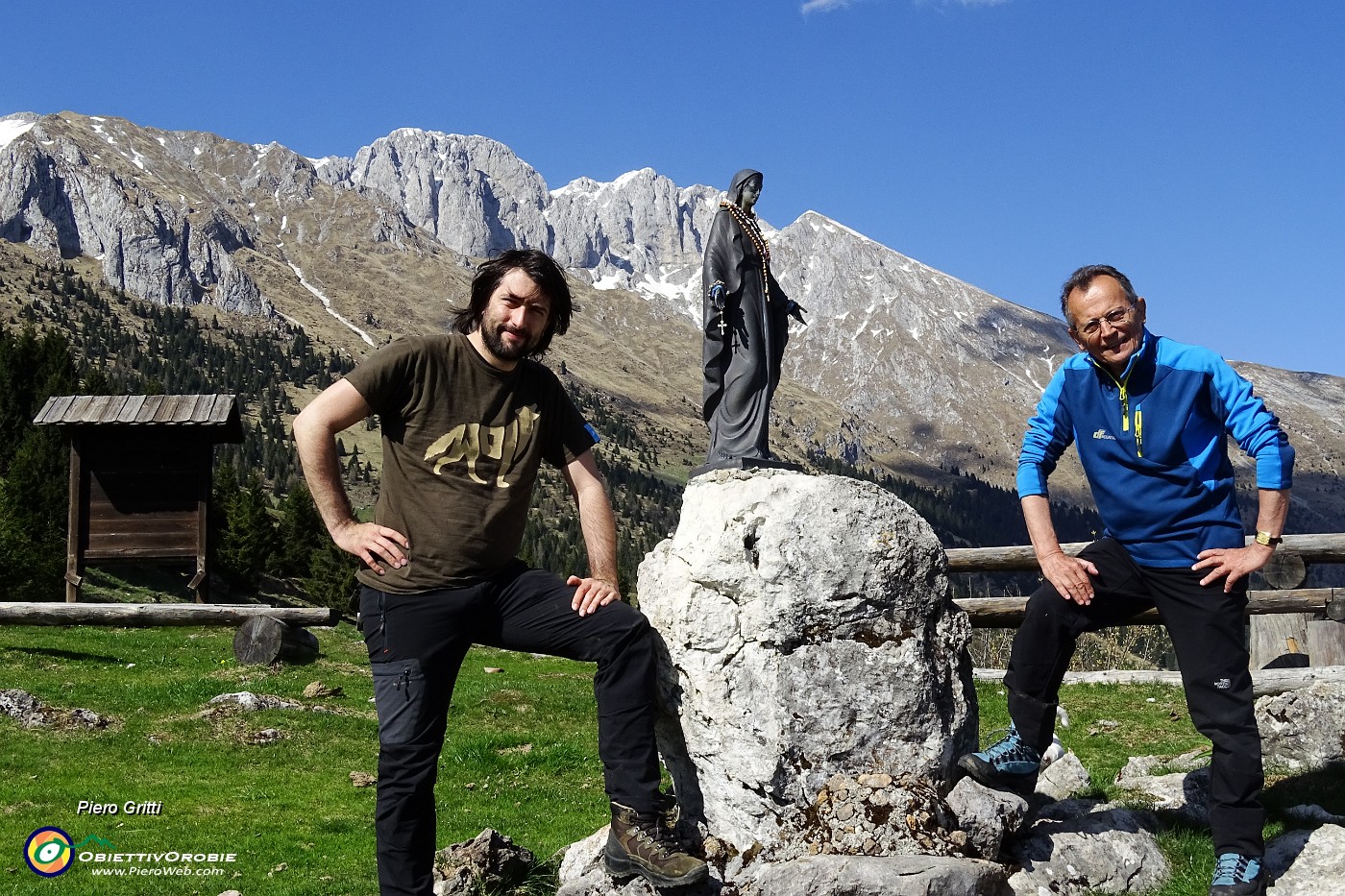 36 Madonnina con vista sulla Regina.JPG